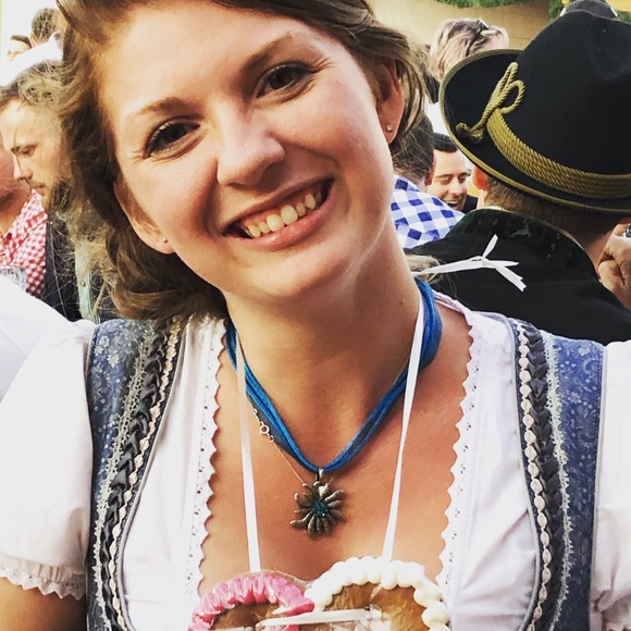 Meet your Posher, Devon - Picture 1 of 1